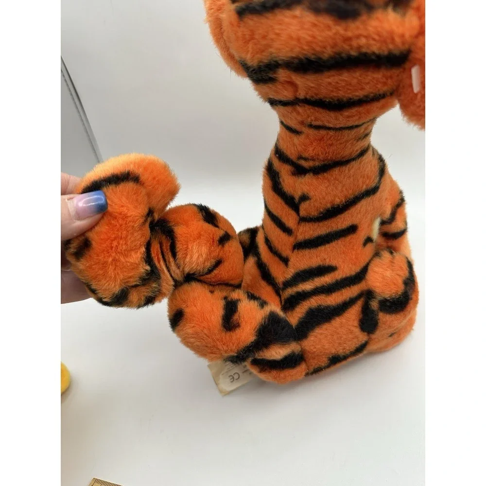 Disney Store Tigger 10